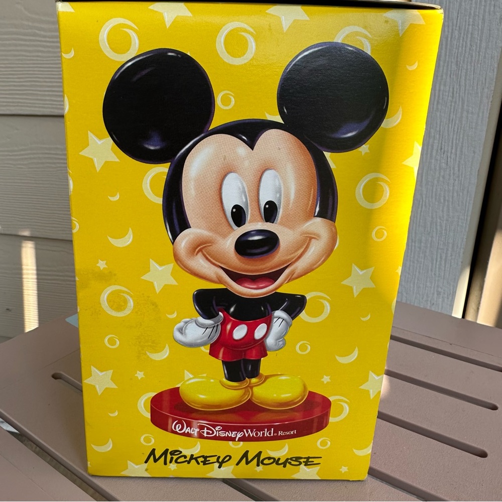 Kellogg's Disney Mickey Mouse Figurine Bobble Head - Red and Yellow - Picture 2 of 5